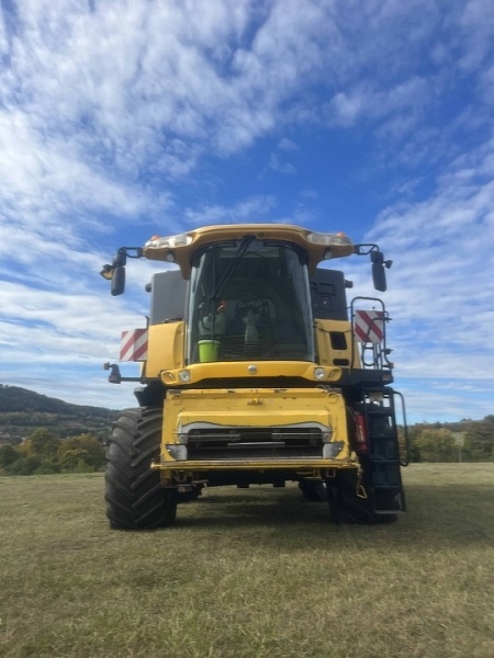 Sklízecí mlátička New Holland CX8070+BISO Croprage Trendline - 2