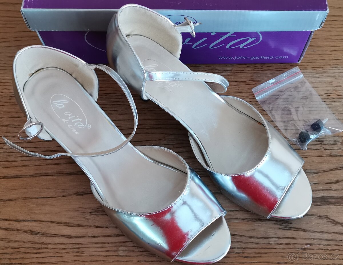 Společenské boty vel. 38 (240 mm) lesklá stříbrná - 2