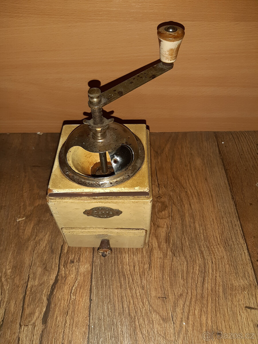 Prodám retro dřevěný mlýnek na kávu Sava original - 2