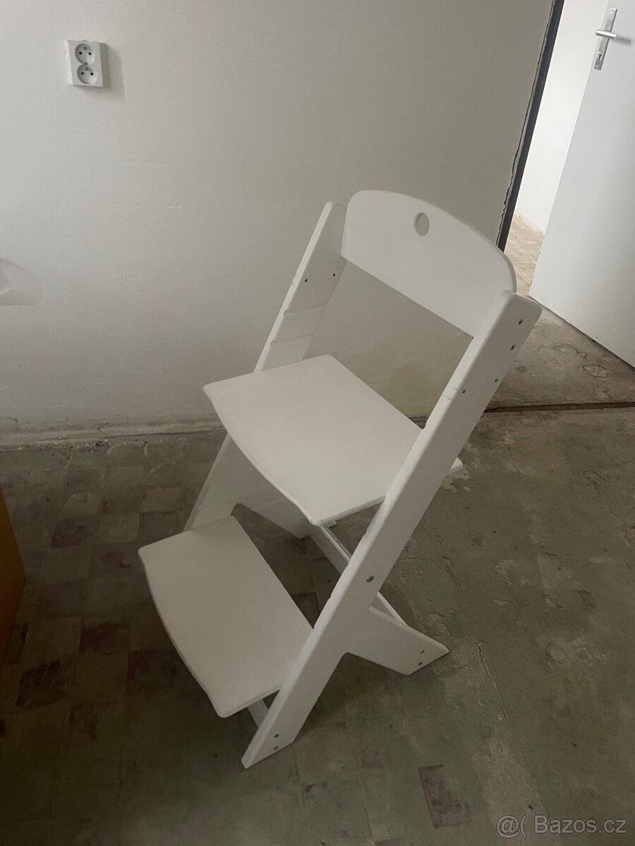 Detska rostouci zidle bila - 2