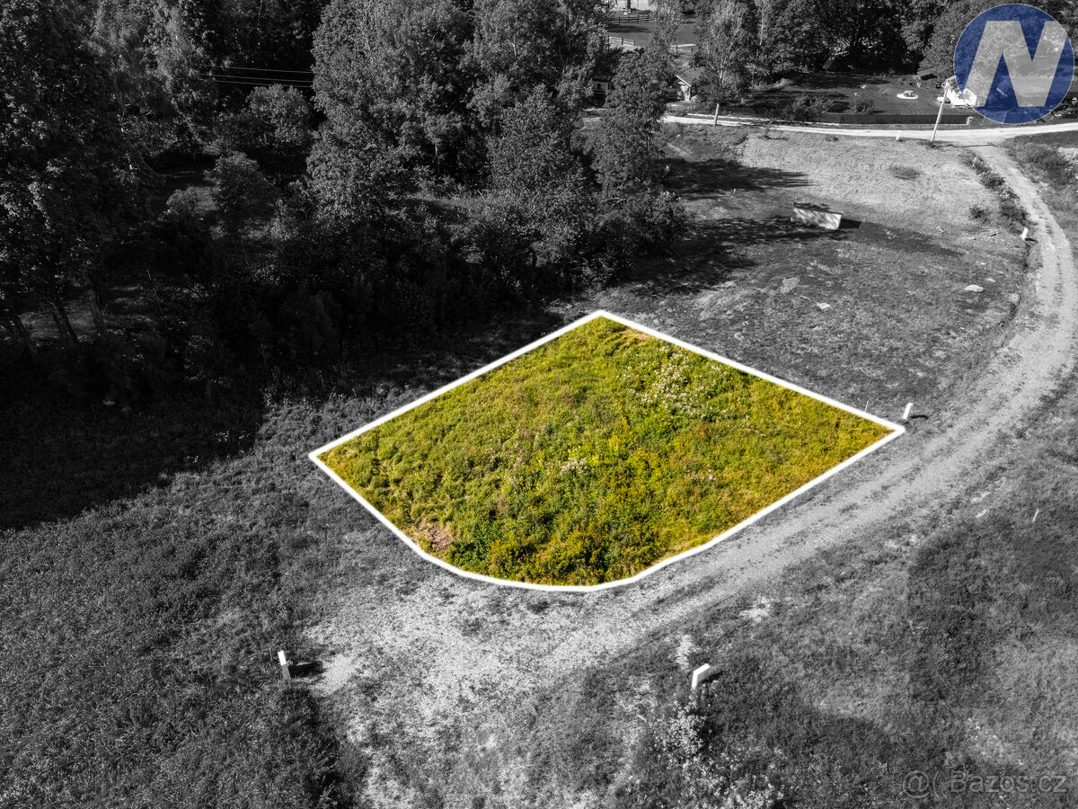 Křišťanovice, stavební parcela u Prachatic,1123 m2 - 2