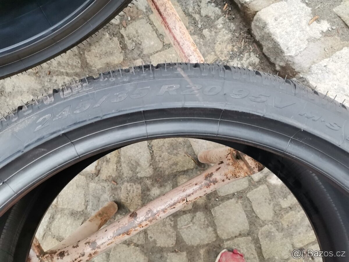 245/35/20 zimní pneu PIRELLI 245 35 20 - 2