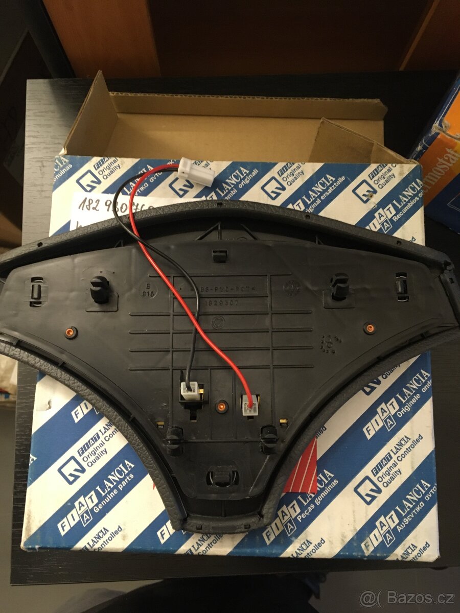 Prodám kryt volantu Punto bez airbagu - 2