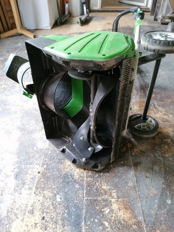 sněhová fréza - 2