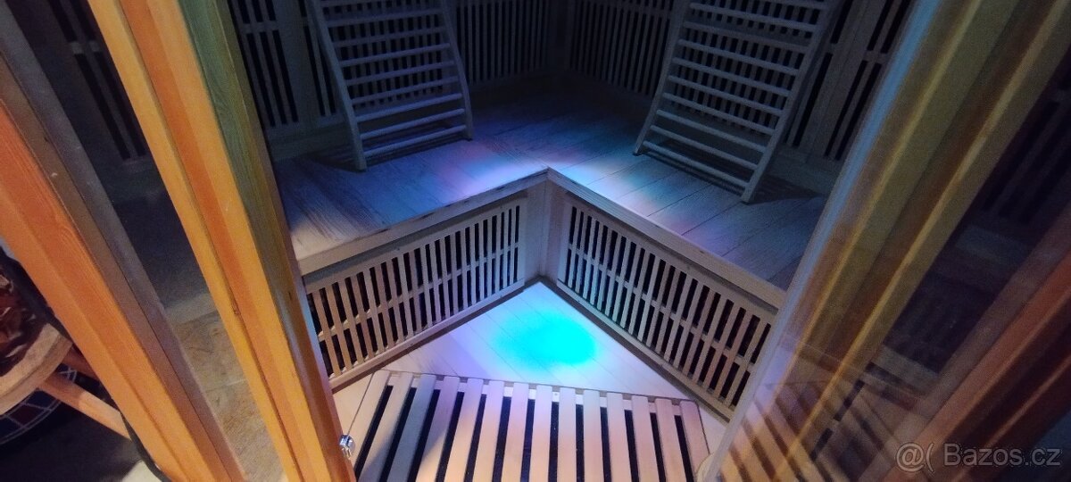 Infrasauna pro 4 osoby(možný odvoz k vám) - 2