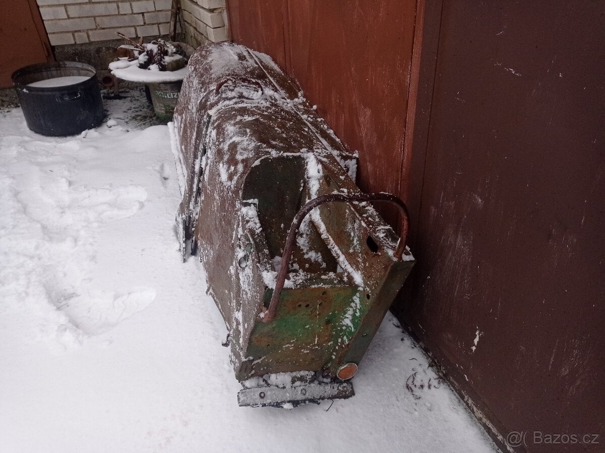 Blatníky Zetor 25 A - 2