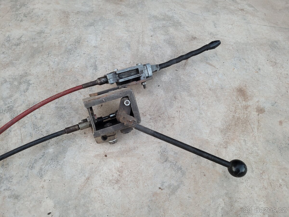 Hydraulický ovladač čelního nakladače - 2