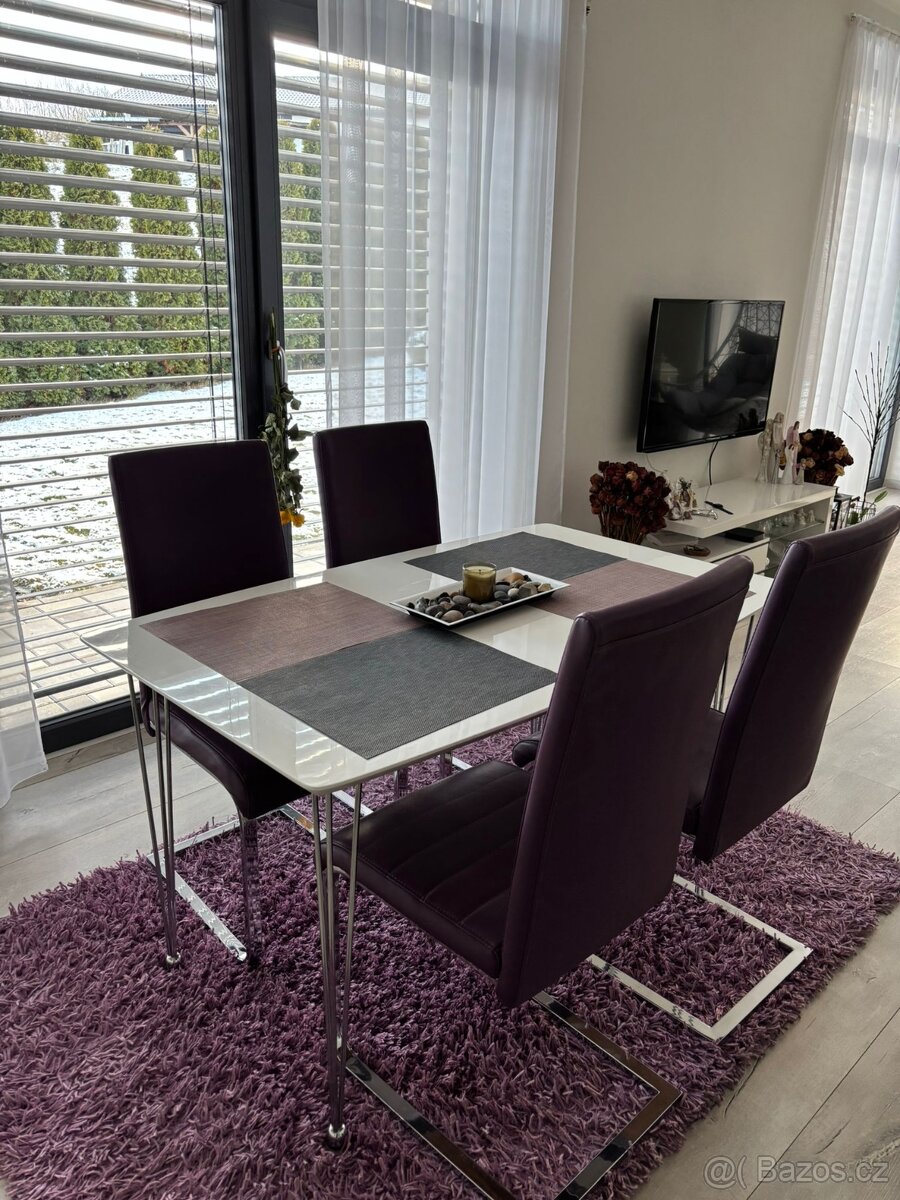 Prodám jídelní set - 2