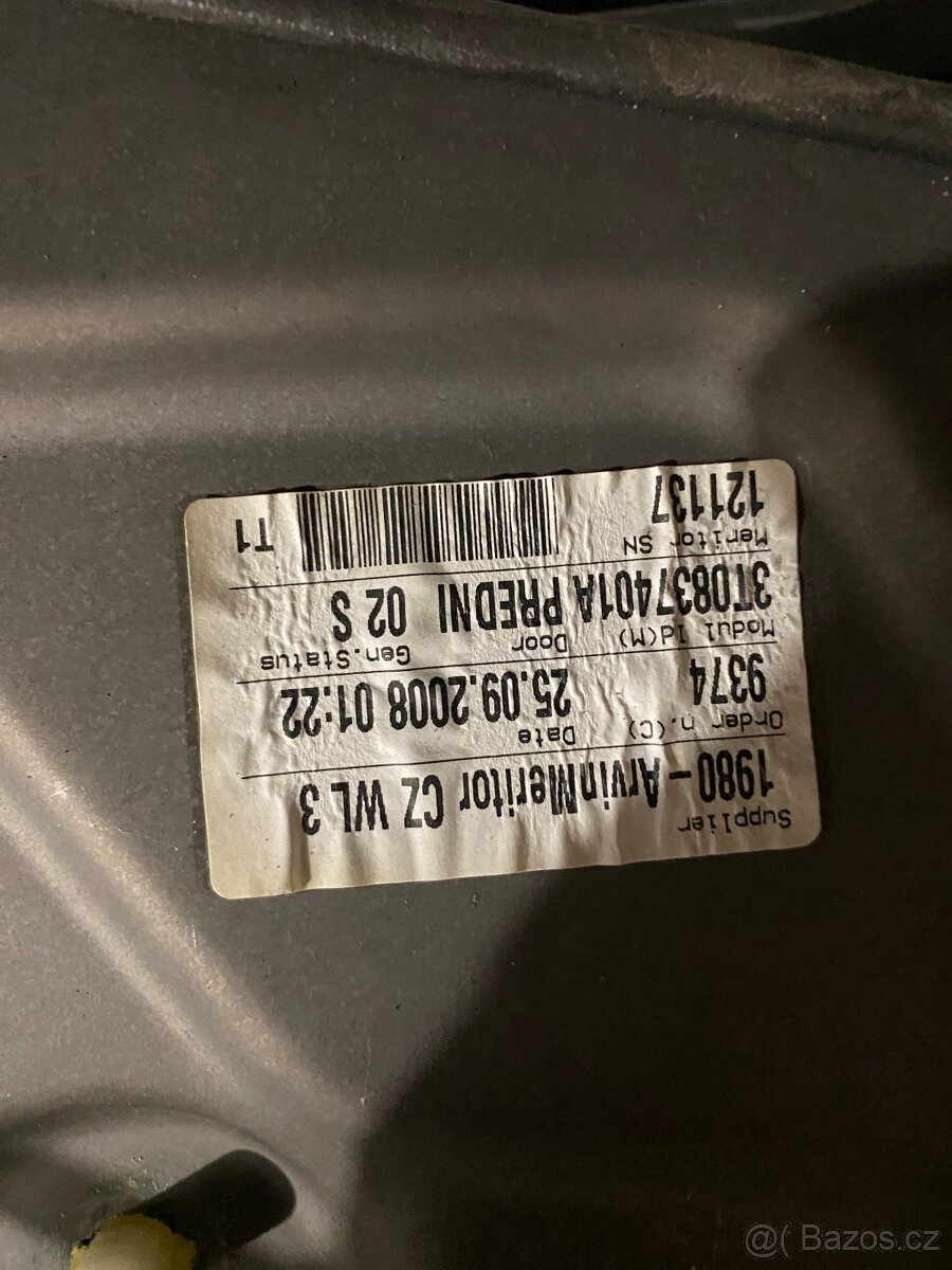 Škoda Superb II, Stahovačka okna řidič - přední levá - 2