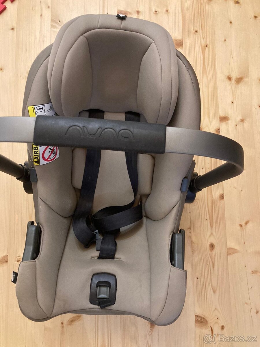 Autosedačka-vajíčko - 2