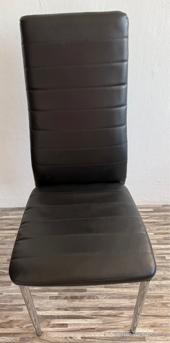 Černé židle - 2