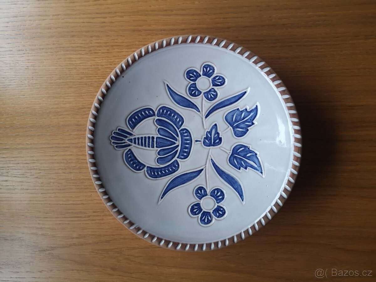 Keramický talíř - ozdobný - 2