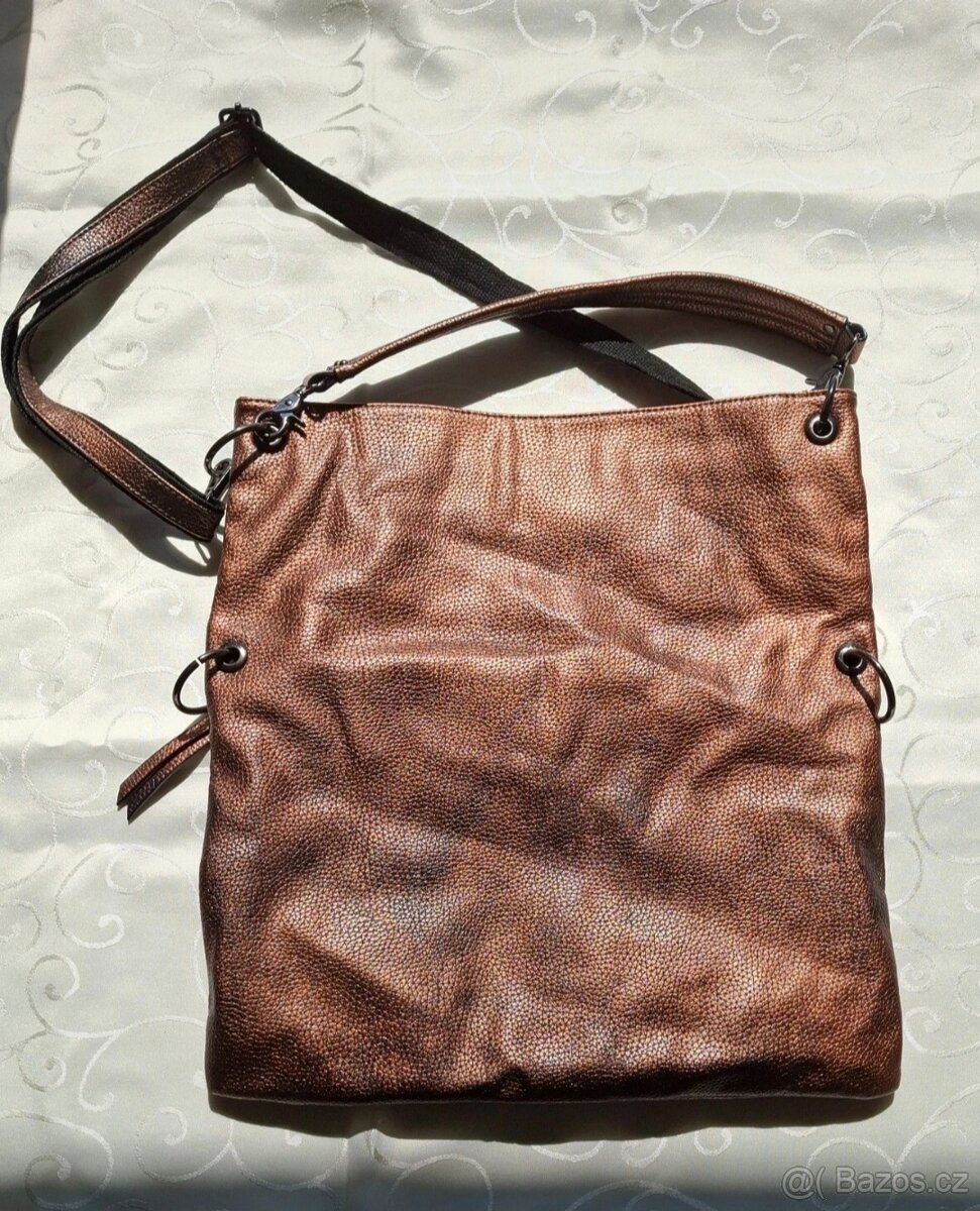 Hnědá nošená kabelka - 2