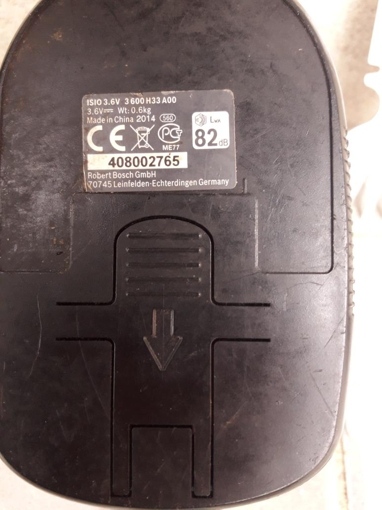 Nůžky na trávu Bosch Isio - 2