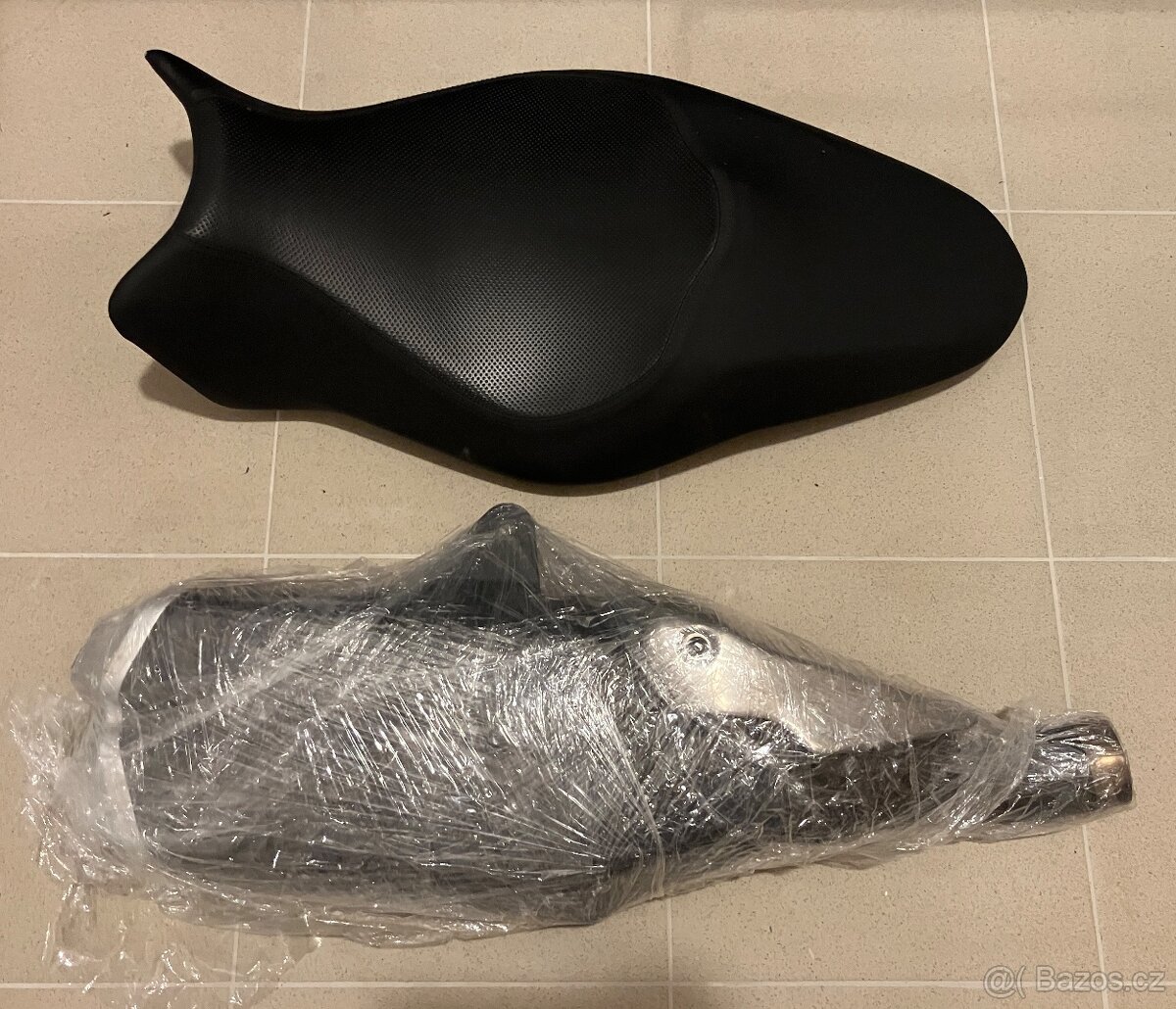 Original sedacka na Ducati Monster 821 - 2