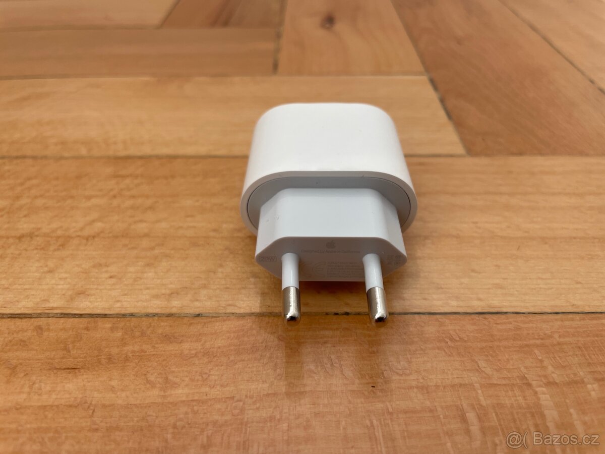 Apple 20W nabíječka - 2