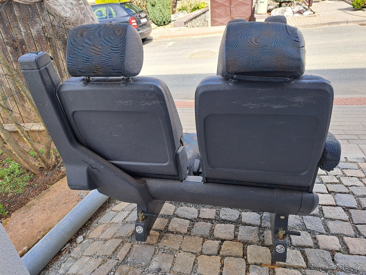 Dvojsedačka Mercedes Vito - 2