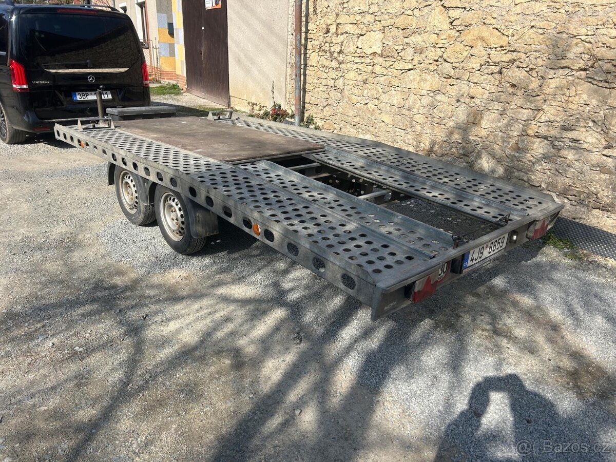 Autopřepravník VAPP PAV 1 . - 2