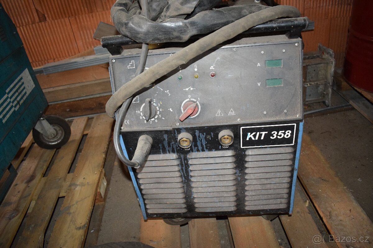 Svářečka CO2 - 2