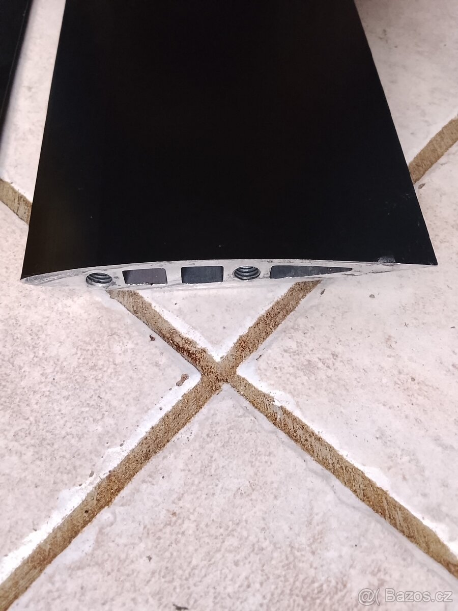 Stěžeň pro wingfoiling 39 a 50 cm. - 2