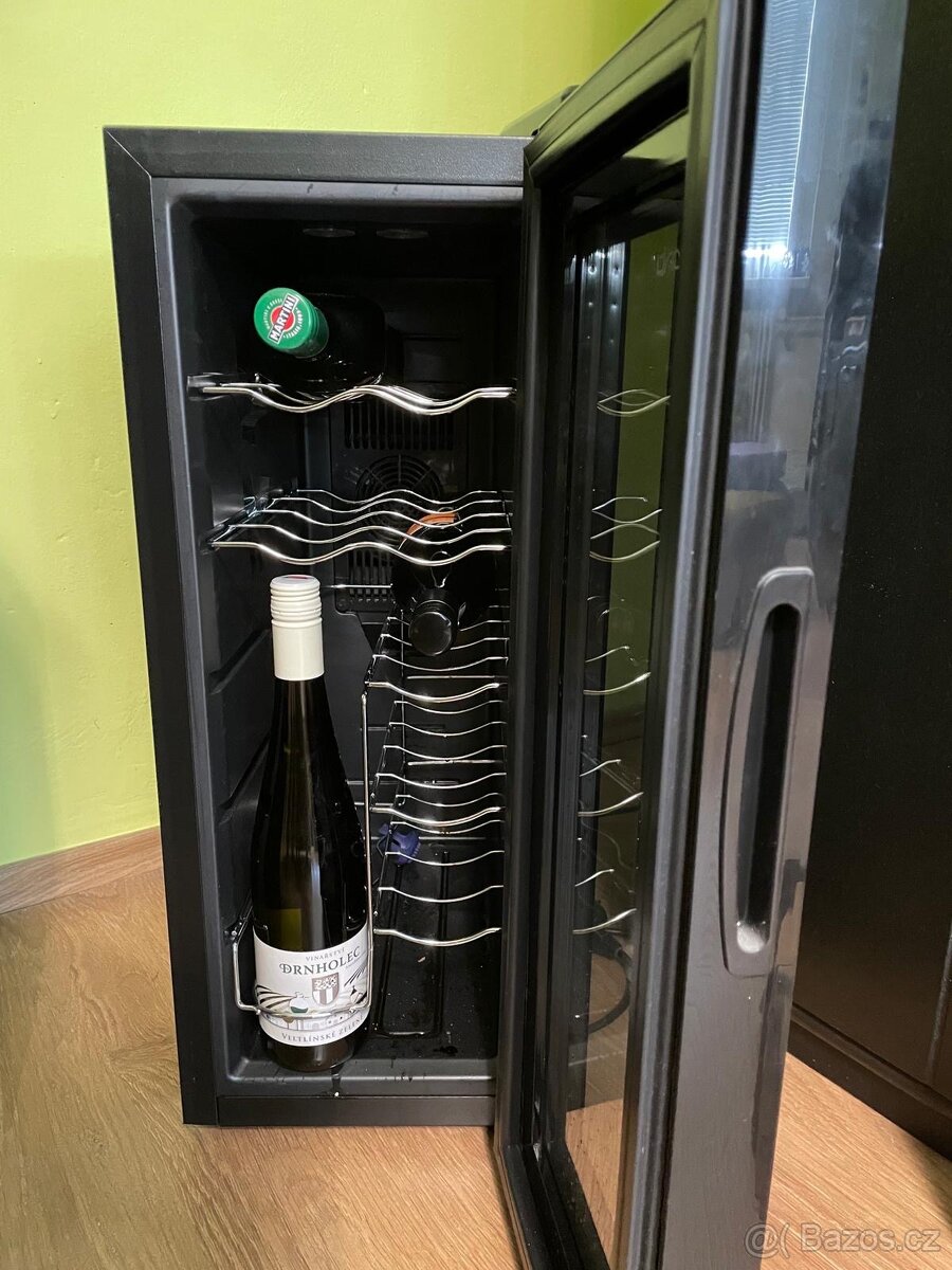 Vinoteka Guzzanti GZ-12 - 2
