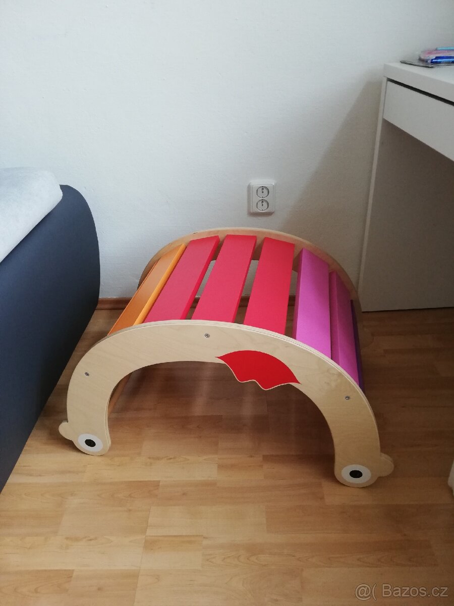 Dřevěná houpačka Utukutu Spectra s pusinkou - 2