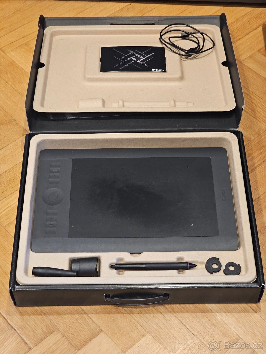 Prodám grafický tablet Wacom Intuos 5 Touch Medium (PTK-650) - 2