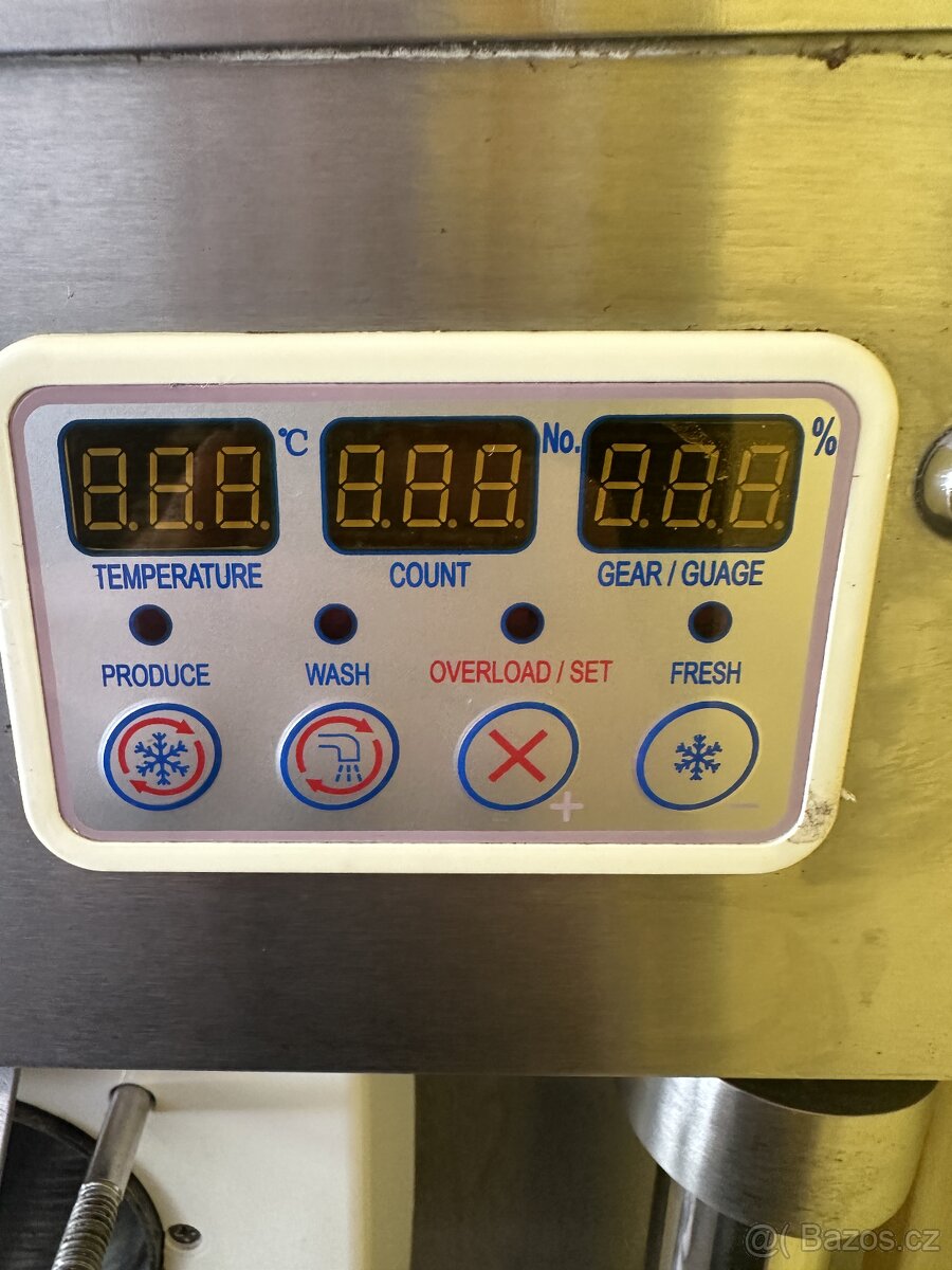 Zmrzlinový stroj - 2