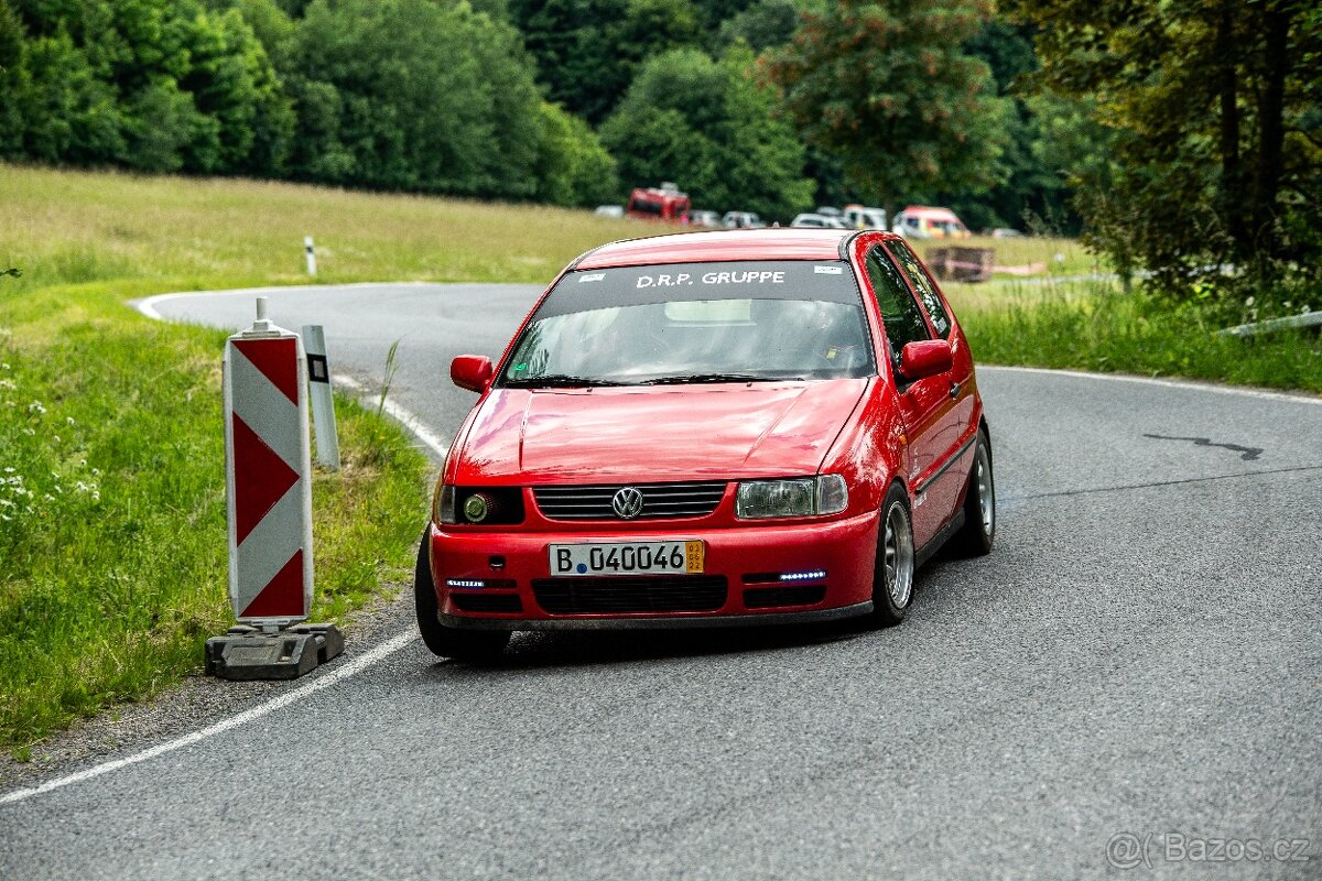 Závodní Volkswagen Polo 6N1 - 2