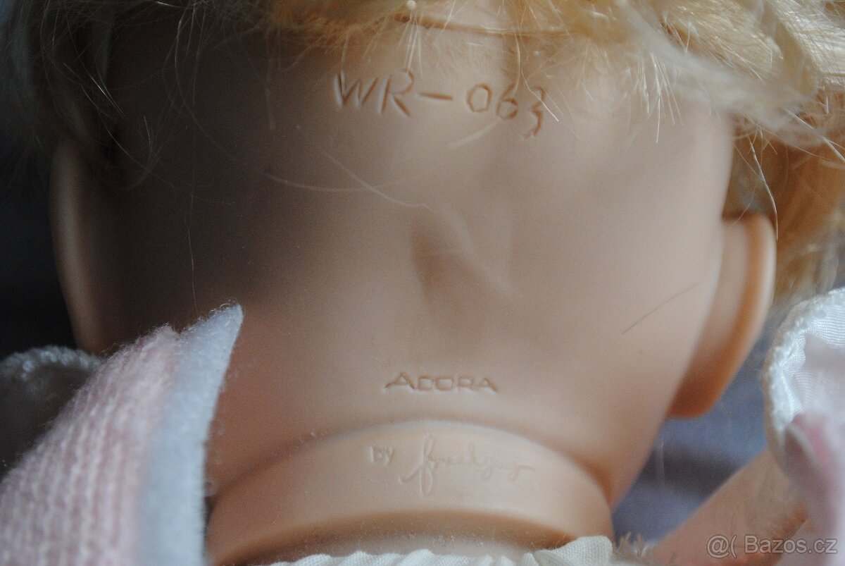 Vinylová realistická panenka - 2