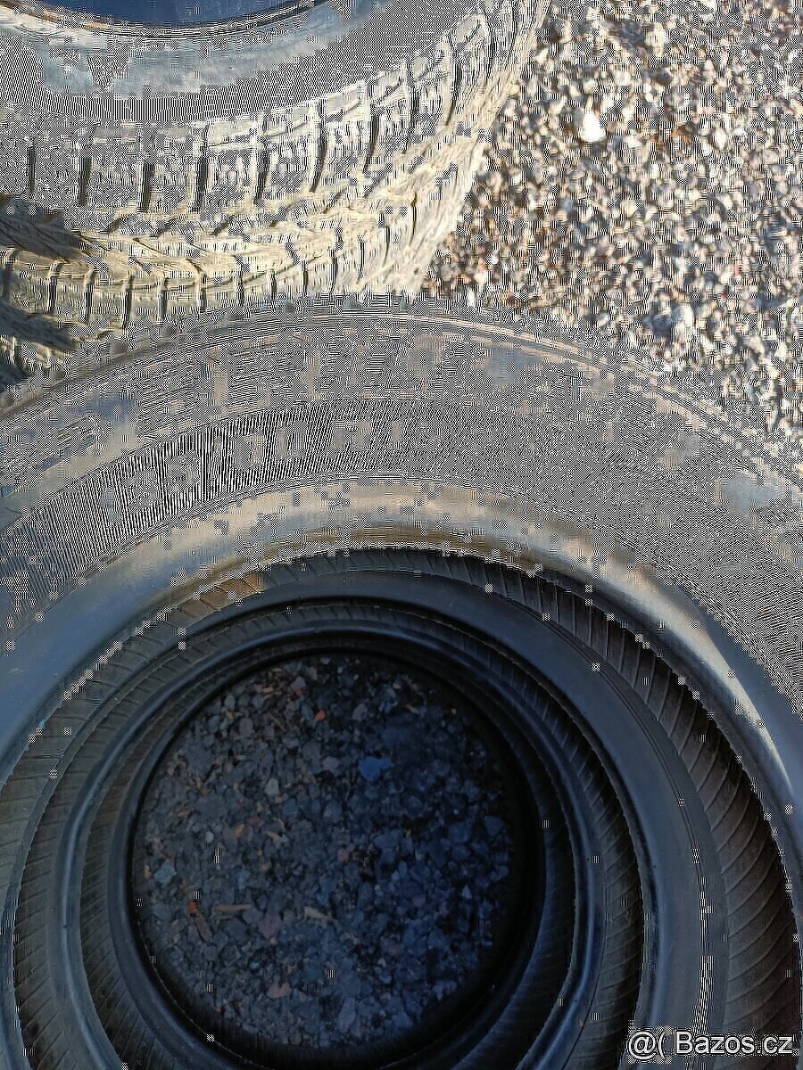 Prodám Barum 135/80 R13 70 T Letní cena za sadu - 2