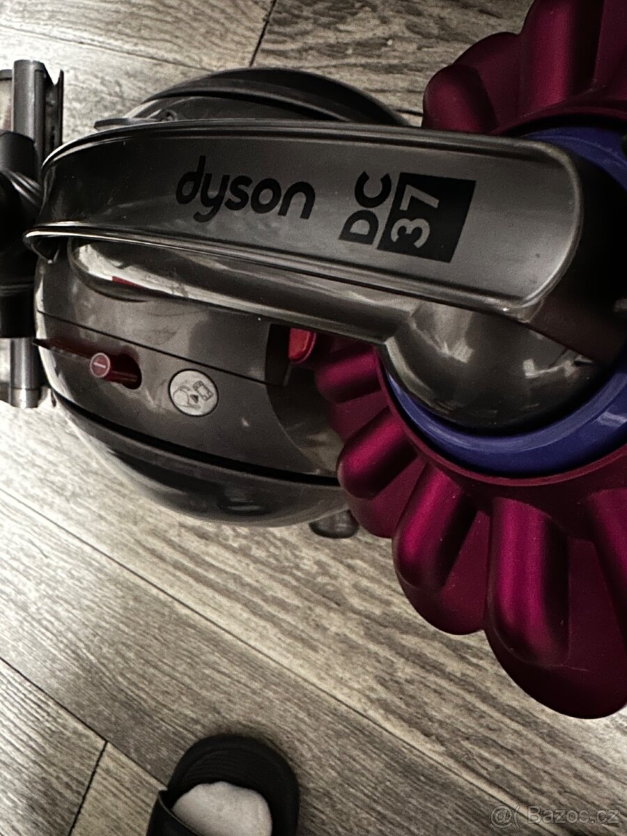 Dyson DC37 - 2
