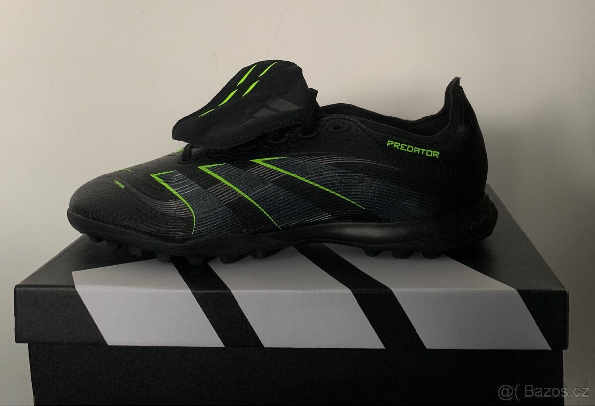 Nové Turfy Adidas Predator league - 2