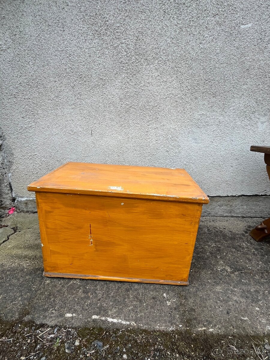 Malá dřevěná truhla - 2