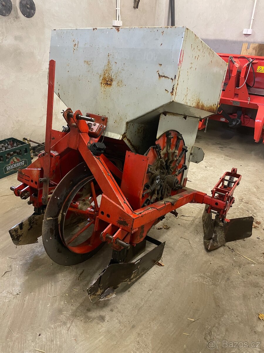 Sazeč brambor Agrostroj Prostějov - 2