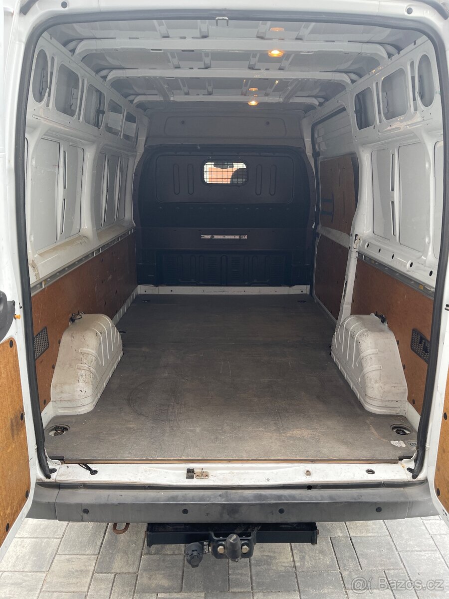 Pronájem Ford Transit L2H2 - 2
