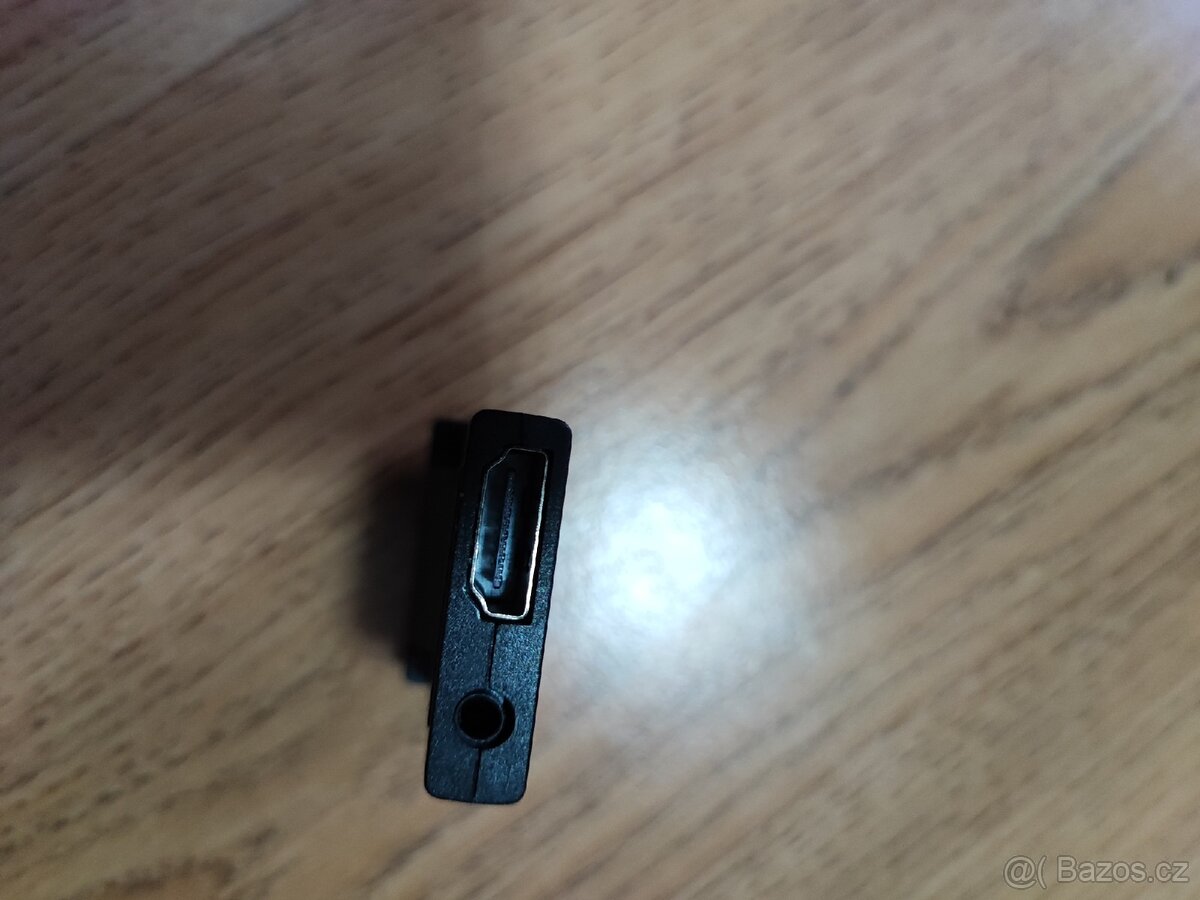 Redukce z VGA na HDMI a audio výstup - 2