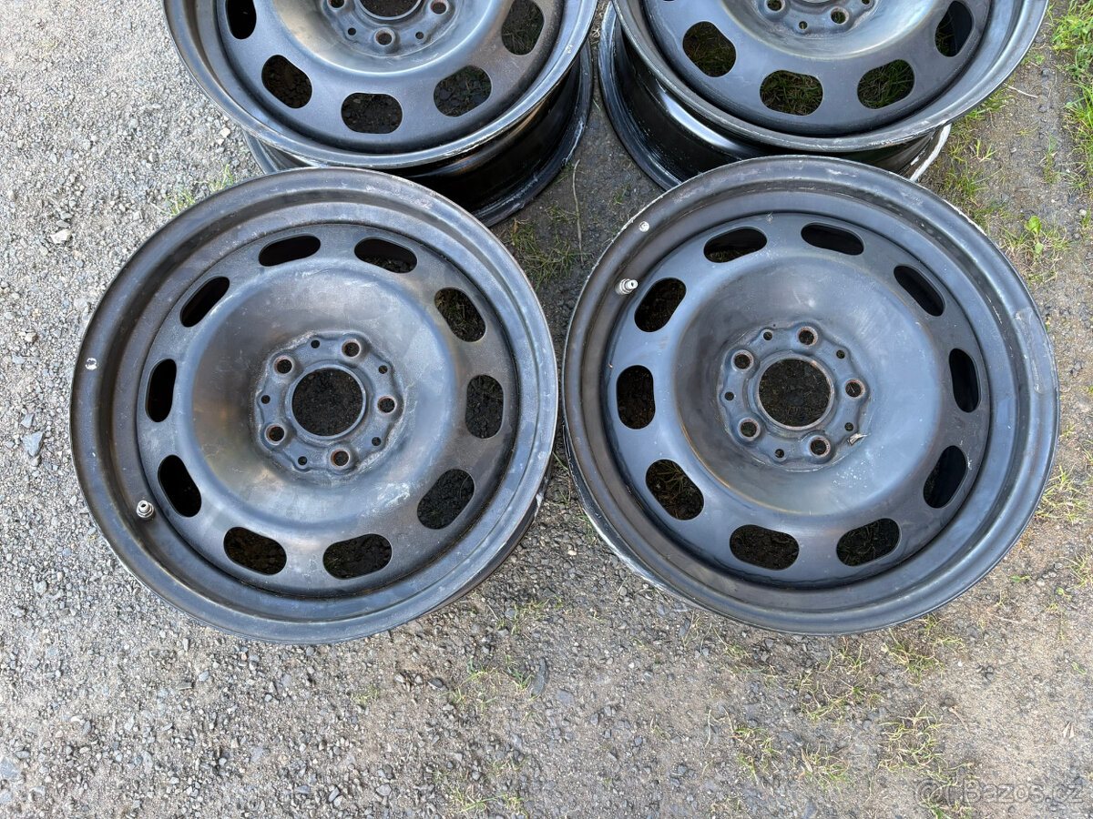 4 ks plechových disků BMW 16" 5x112 IS47 - 2