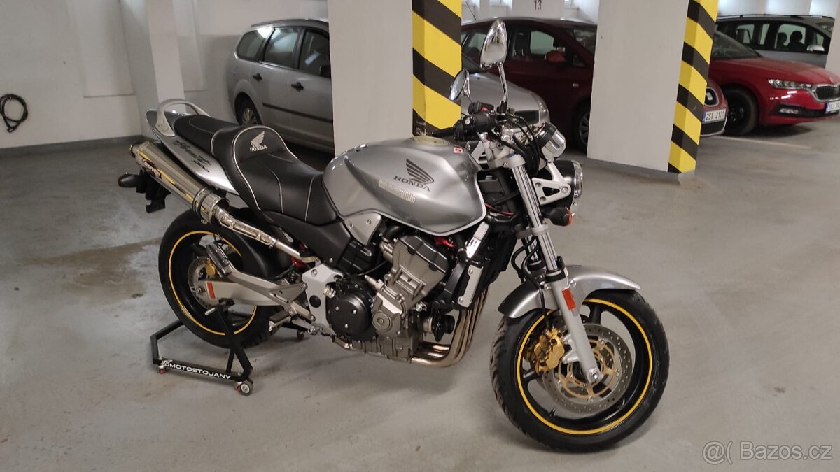 Honda Hornet CB 900F - 2