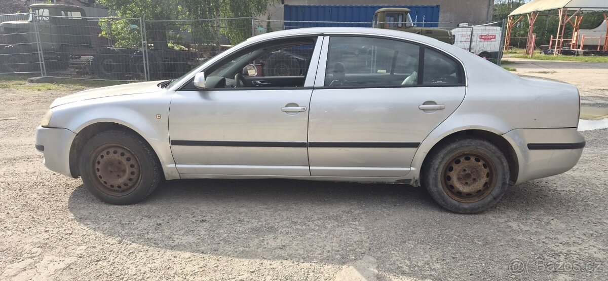 Prodám Škoda Superb 2,8i 142KW r.v.2002 - 2