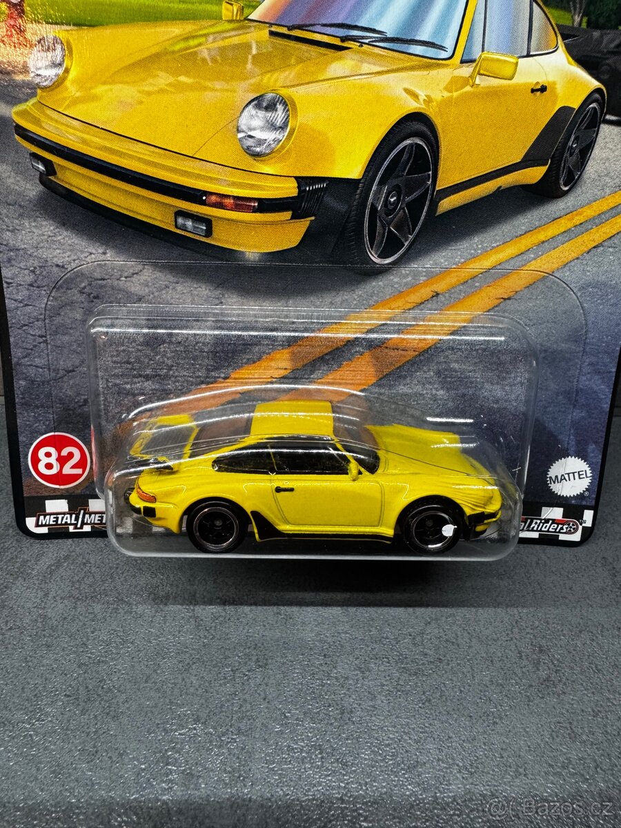 Hot Wheels Premium Boulevard Porsche 911 Turbo (930) - 2