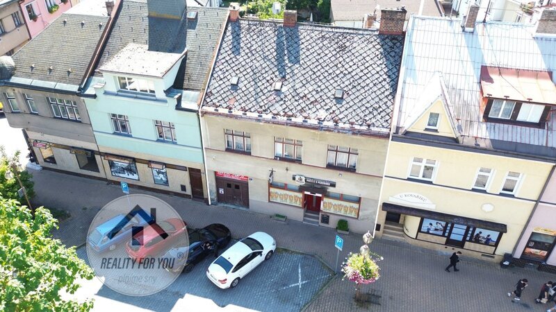 Prodej investičního domu v centru Semil - 2