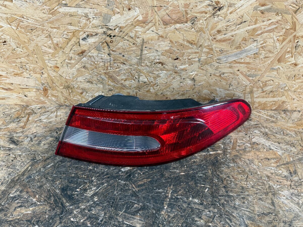 ZADNÍ PRAVÉ SVĚTLO JAGUAR XF - 2