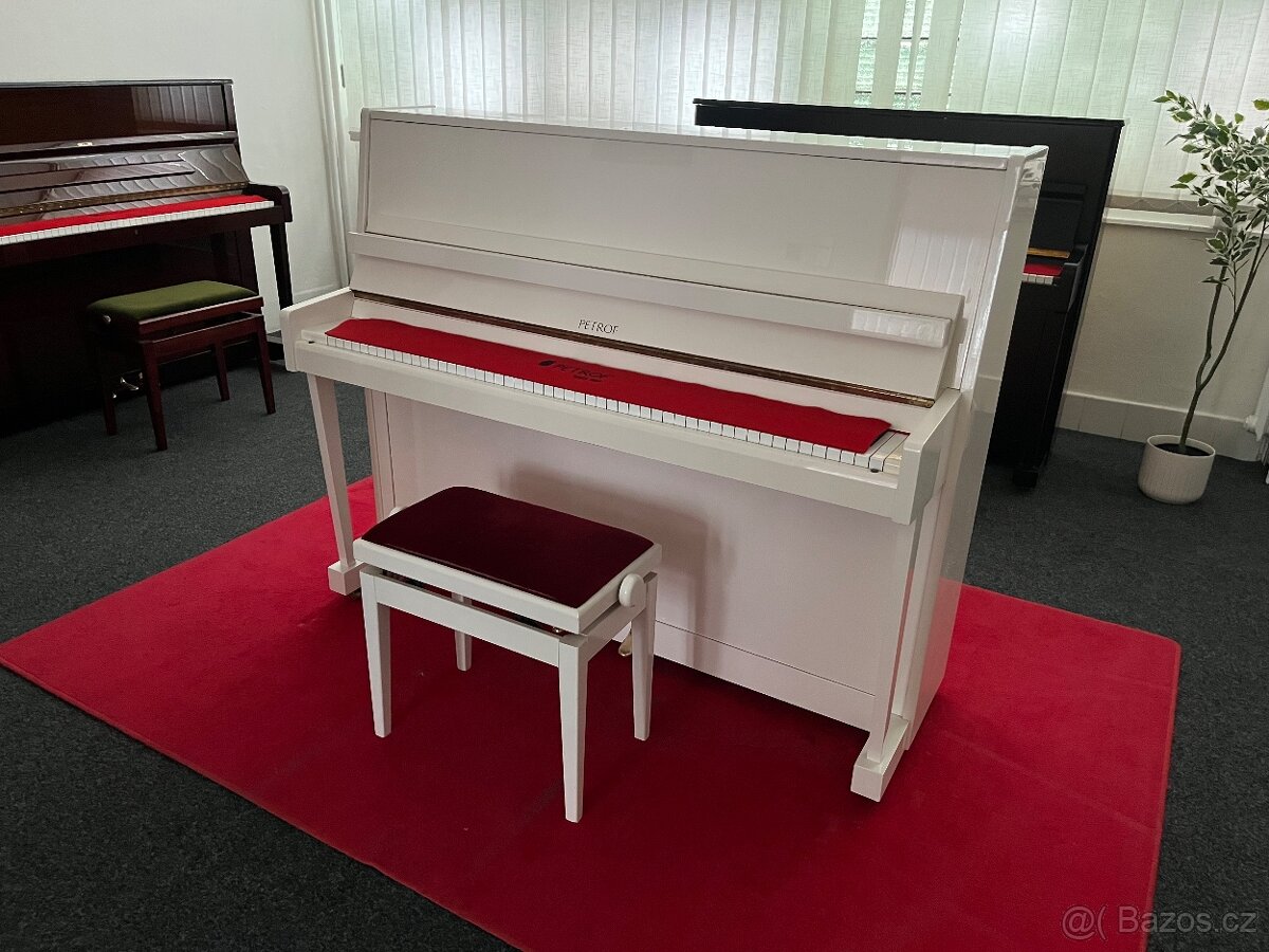 Zánovní Petrof P 118 M1 bílý lesk rok v.2003.Záruka a doprav - 2