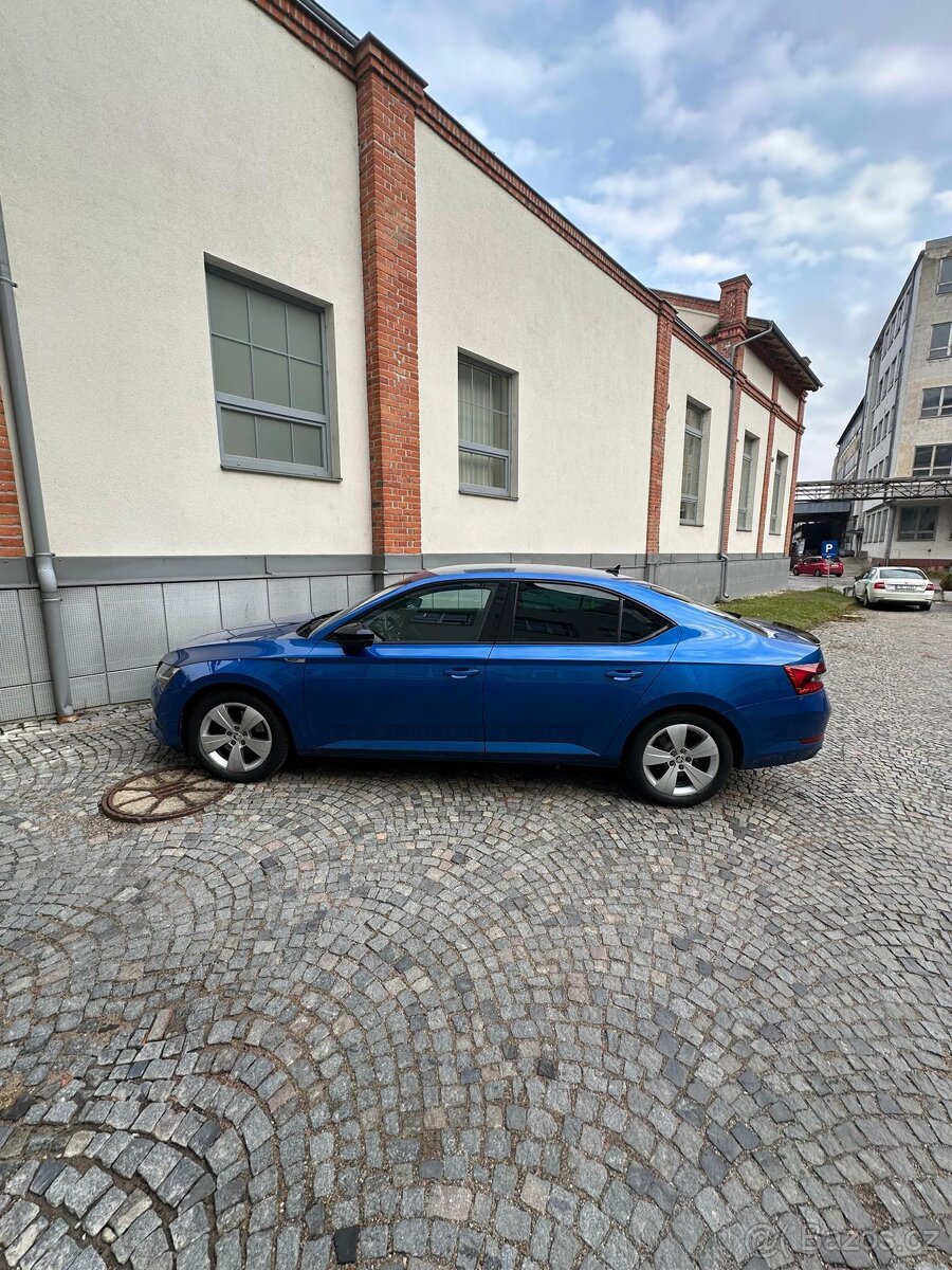 ŠKODA SUPERB SPORTLINE ,VIRTUAL,147KW, DPH, 1.majitel,TAŽNÉ - 2