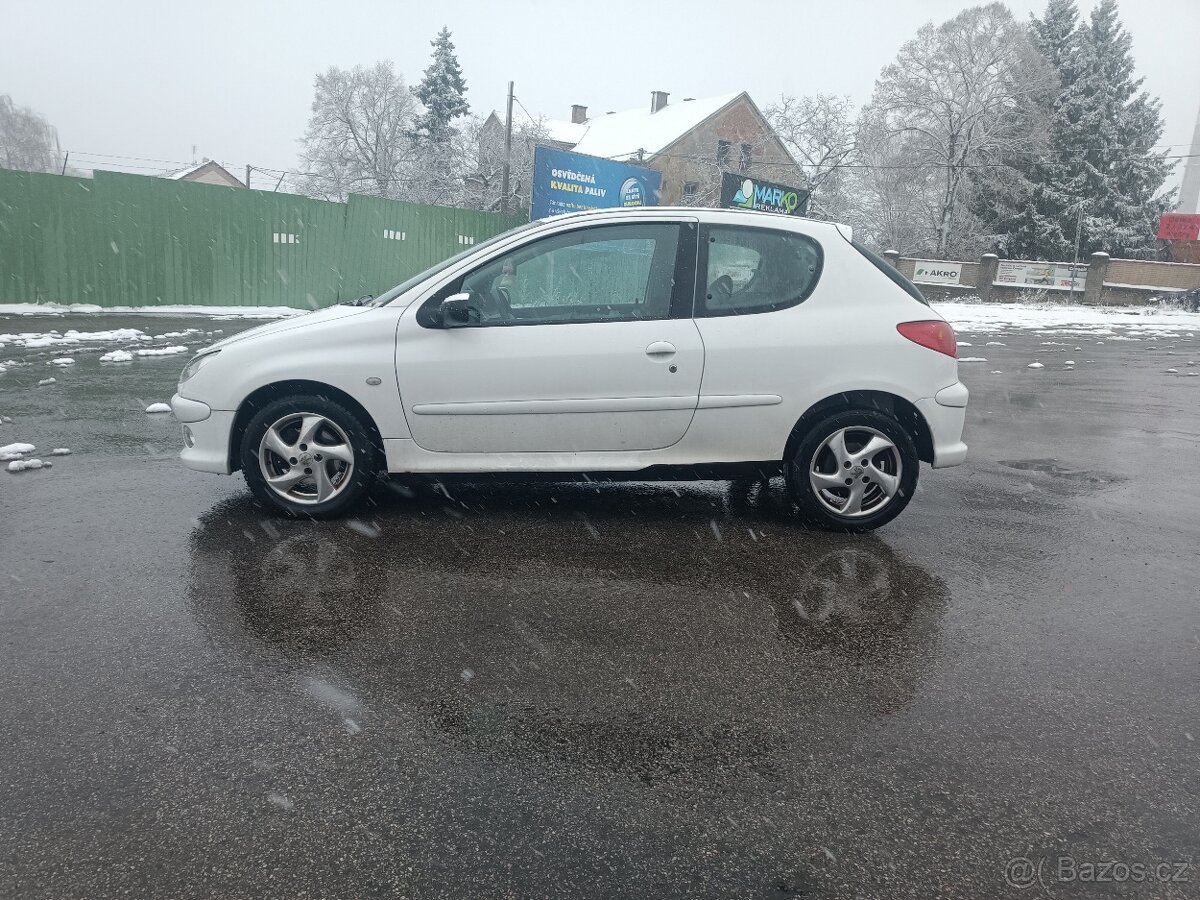 Prodám Peugeot 206 AUTOMAT - 2