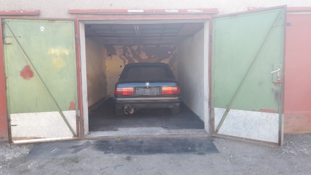 Garáž s elektřinou v Přerově (ulice Tovární) - 2