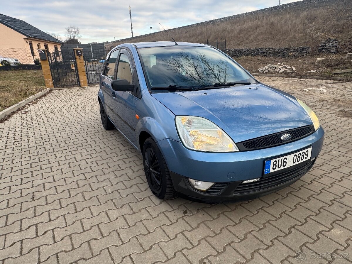 Ford fiesta 1.4i Nova stk - 2