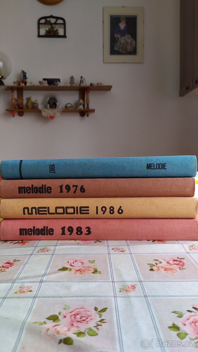 Prodám svázané Melodie a Rockovou Bibli - 2