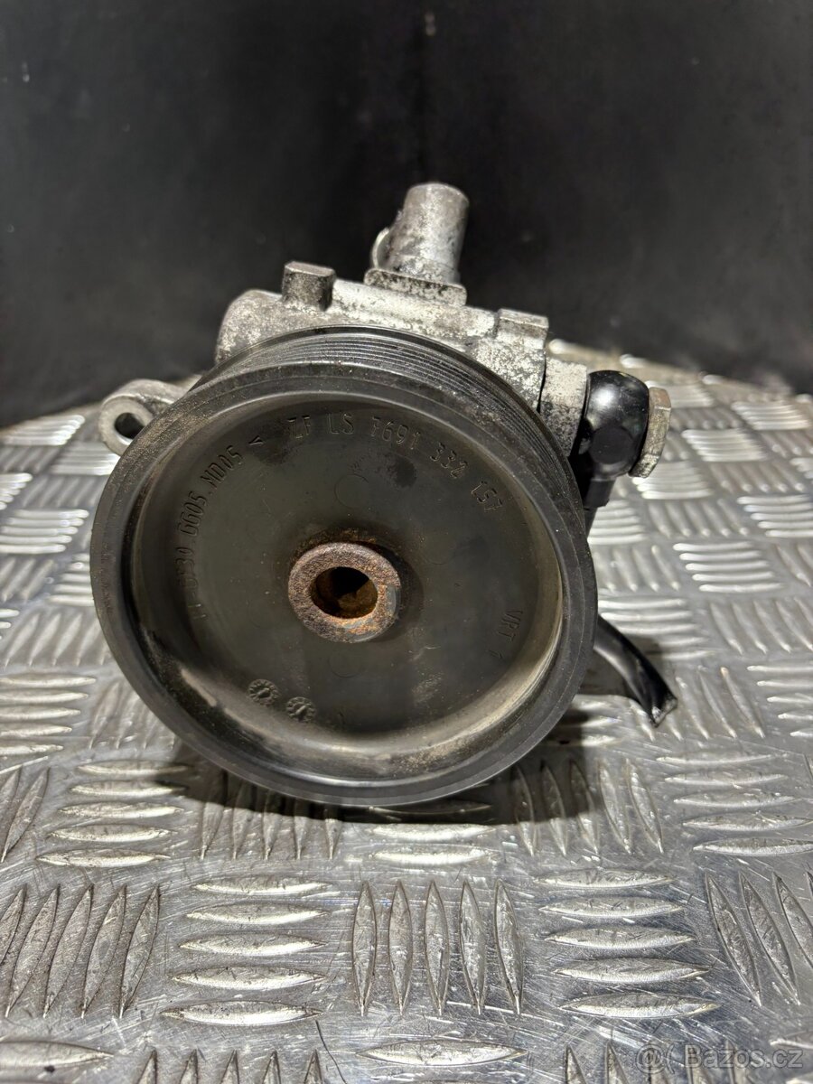 //Čerpadlo Servořízení Mercedes 2.2/2.7/3.0CDI// - 2